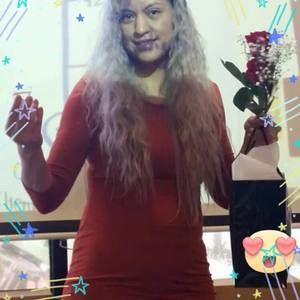 Meet your Posher, Claudia